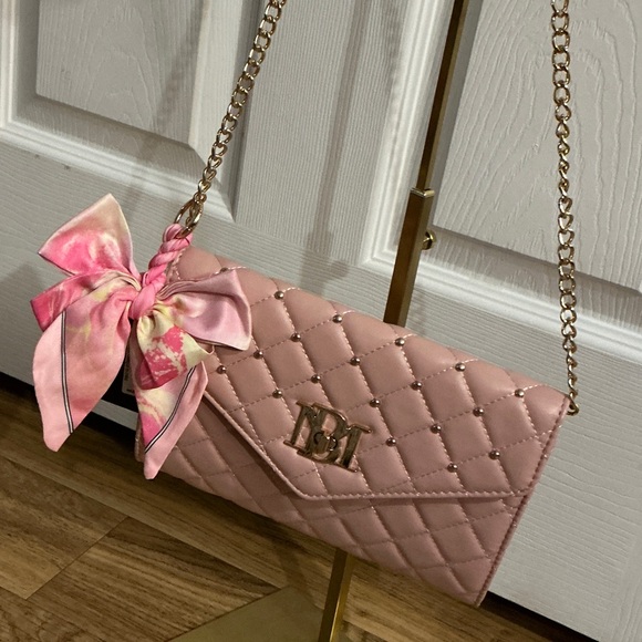 Badgley Mischka Pink Crossbody Bag with Diamond Quilting & Round Studs. NWTs - Picture 2 of 7